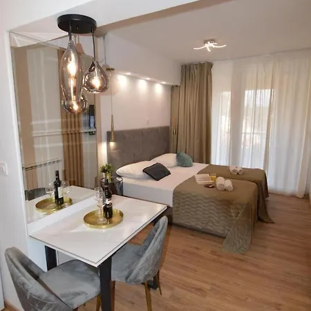 Ferienwohnung In Studio Aparment Starigrad-Paklenica